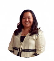 Scoles Gigi Headshot Circle.png